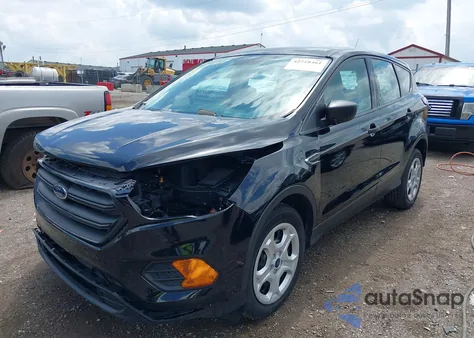 2018 Ford Escape S z USA, uszkodzony, nr VIN 1FMCU0F73JUA80714